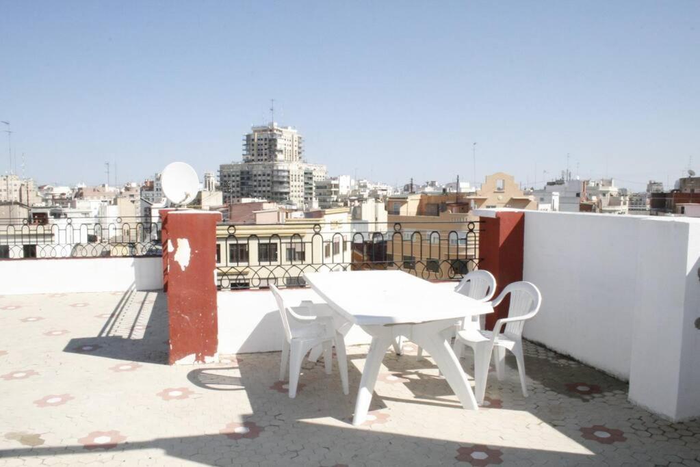 Cosy Apt Terrace In Downtown Lägenhet Valencia Exteriör bild