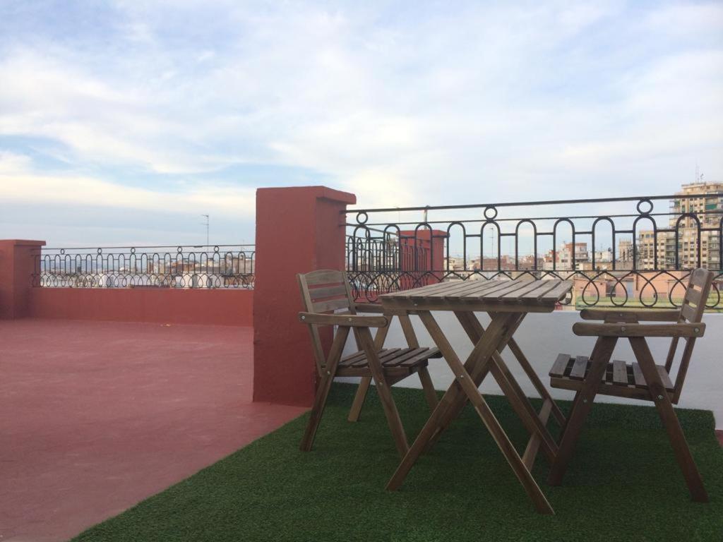 Cosy Apt Terrace In Downtown Lägenhet Valencia Exteriör bild